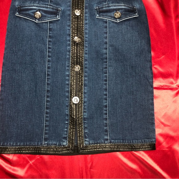 ⭐️NEW⭐️White House Black Market (WHBM) Sleeveless Denim Dress - Picture 10 of 12